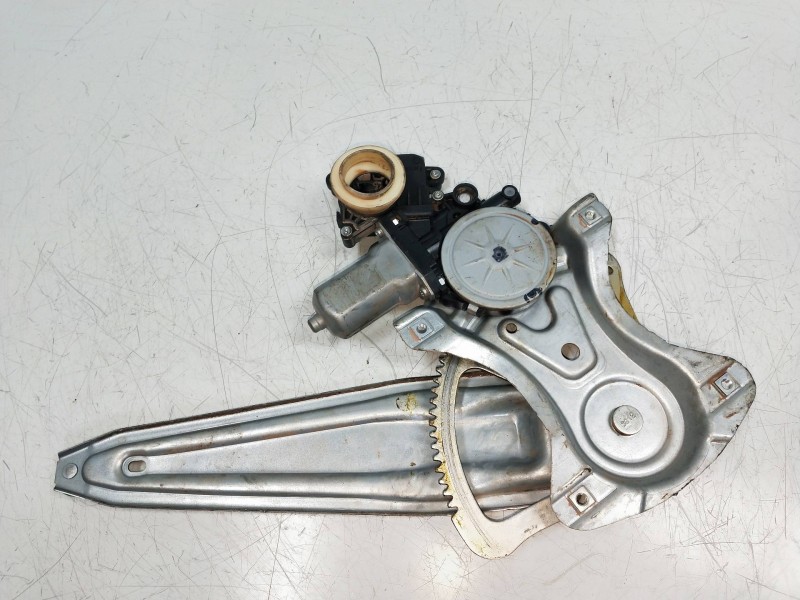 Recambio de elevalunas trasero derecho para toyota avensis (t27) premium referencia OEM IAM 8570202020 961919101 6983005131 4P