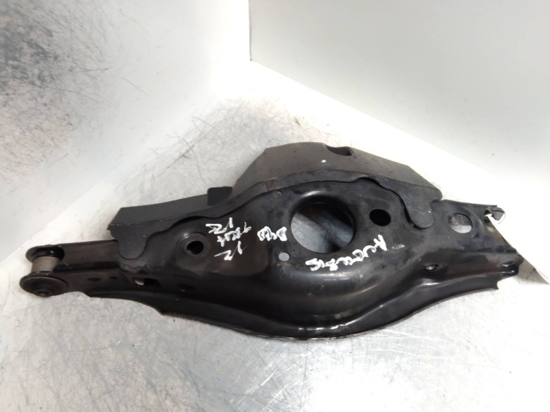 Recambio de brazo suspension inferior trasero izquierdo para toyota avensis cross sport (t27) advance referencia OEM IAM   