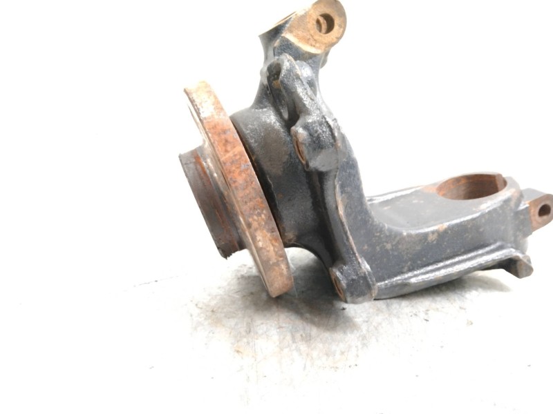 Recambio de mangueta delantera izquierda para peugeot 2008 (--.2013) 1.2 16v vti referencia OEM IAM   