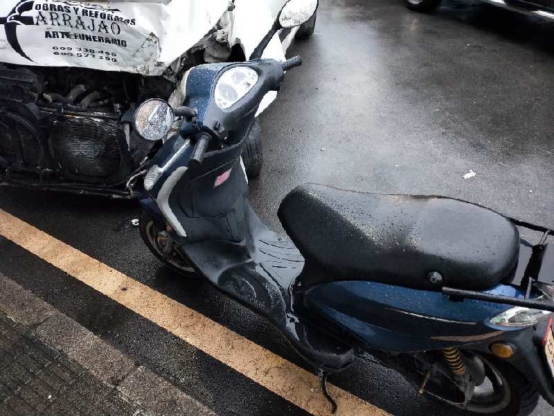 piaggio (vespa) fly del año 2010