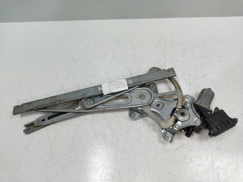 Recambio de elevalunas delantero derecho para toyota avensis (t27) premium referencia OEM IAM 8570102010 961920101 6981005071 4P