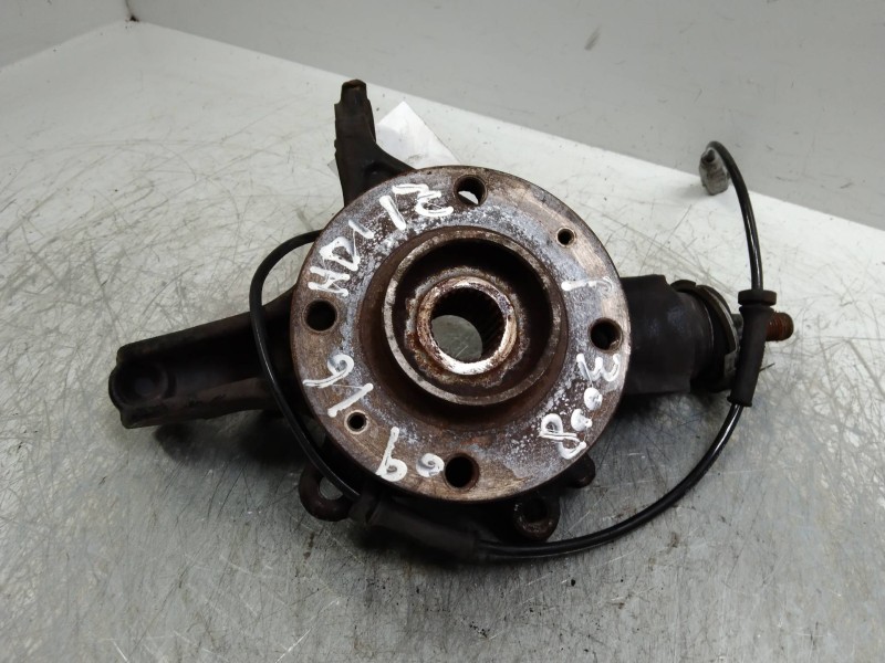 Recambio de mangueta delantera izquierda para peugeot 3008 premium referencia OEM IAM   