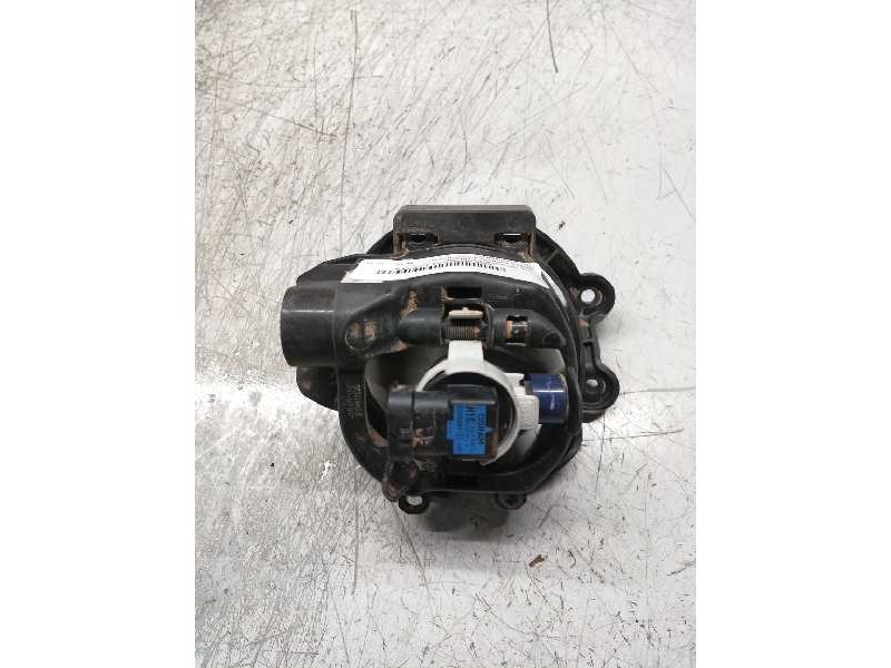 Recambio de faro antiniebla derecho para toyota avensis (t27) premium referencia OEM IAM 812100D042  