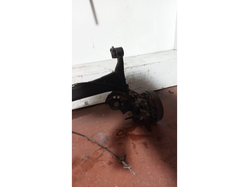 Recambio de puente trasero para toyota yaris verso (ncp2/nlp2) 1.3 linea sol referencia OEM IAM   TAMBOR