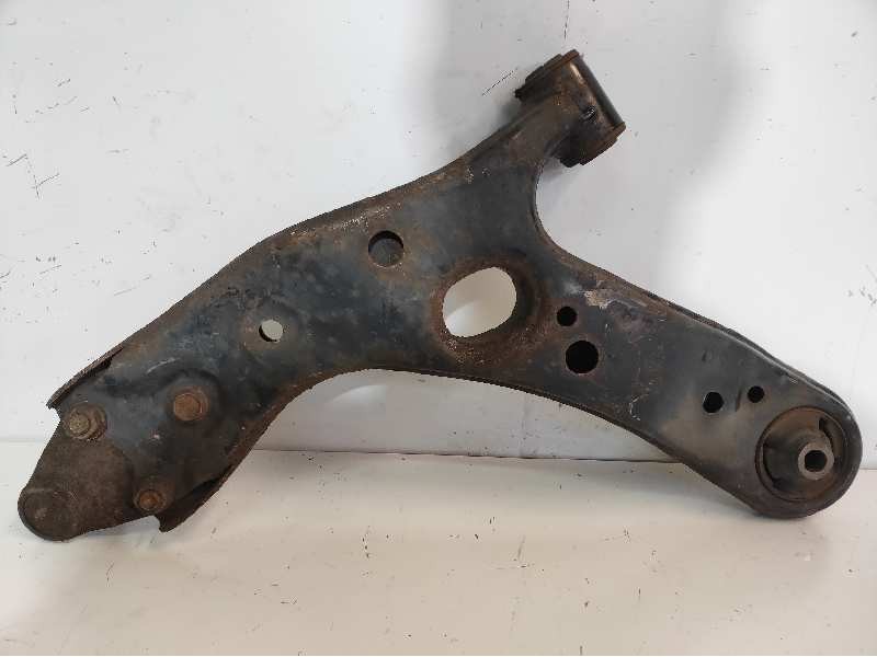 Recambio de brazo suspension inferior delantero derecho para toyota avensis (t27) premium referencia OEM IAM   4806805080