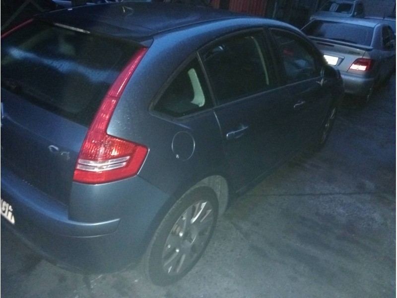 citroen c4 berlina del año 2005