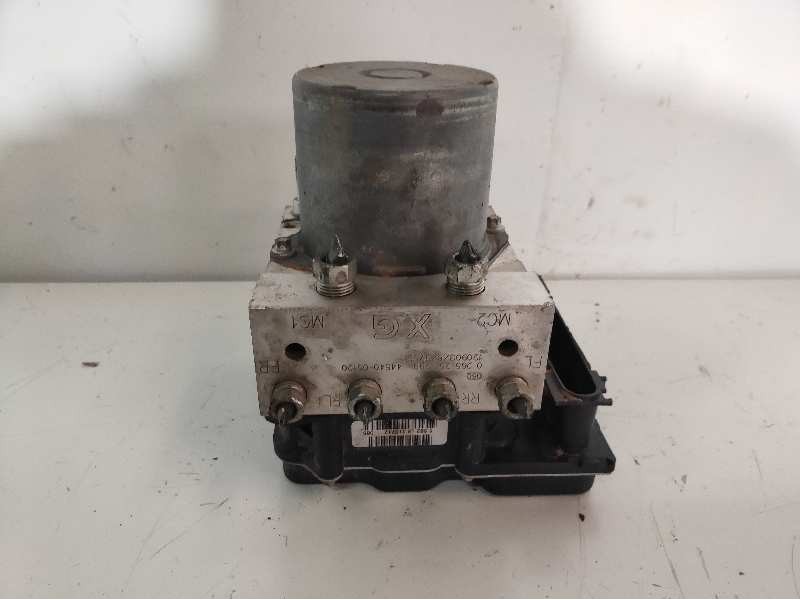Recambio de abs para toyota avensis (t27) premium referencia OEM IAM 0265251999 4454005120 4405005230