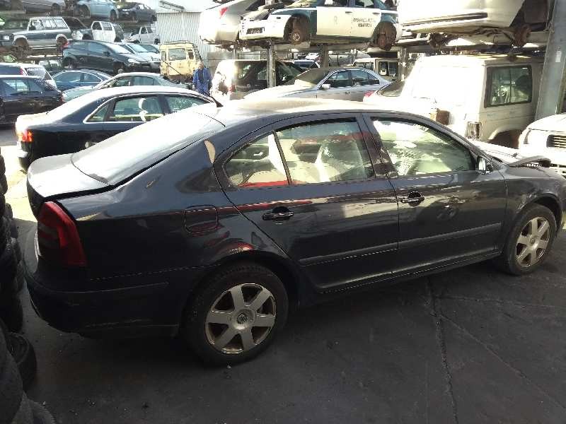 skoda octavia berlina (1z3) del año 2008