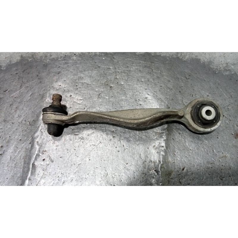 Recambio de brazo suspension superior delantero derecho para audi a4 avant (b5) 2.5 tdi referencia OEM IAM 400407512F  