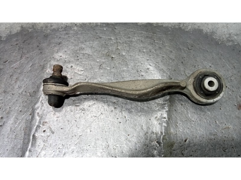 Recambio de brazo suspension superior delantero derecho para audi a4 avant (b5) 2.5 tdi referencia OEM IAM 400407512F  