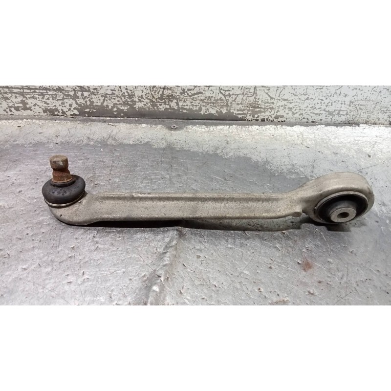Recambio de brazo suspension superior delantero izquierdo para audi a4 avant (b5) 2.5 tdi referencia OEM IAM 8D0407507E  