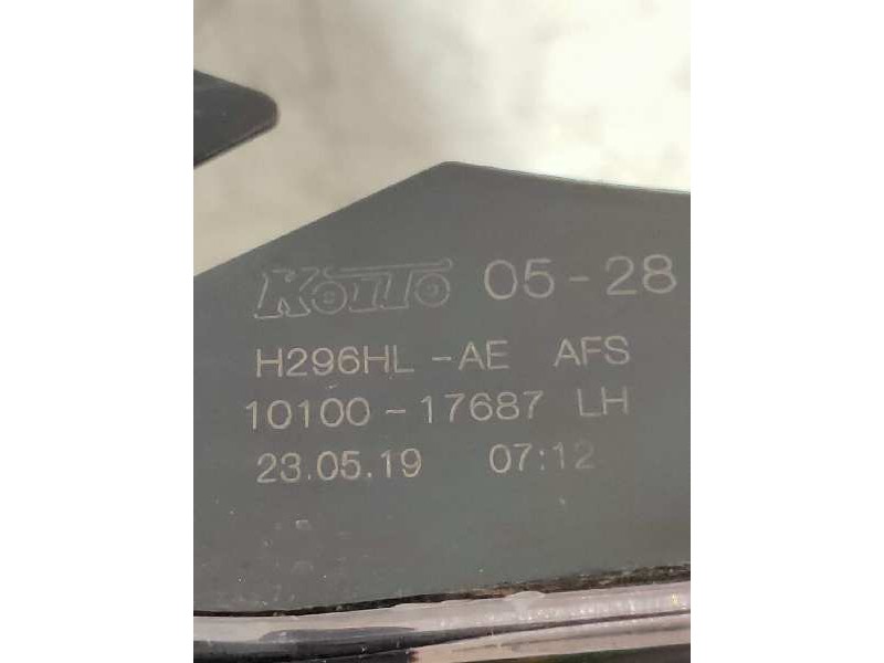 Recambio de faro izquierdo para toyota avensis (t27) premium referencia OEM IAM 1000017687RH  8113005351