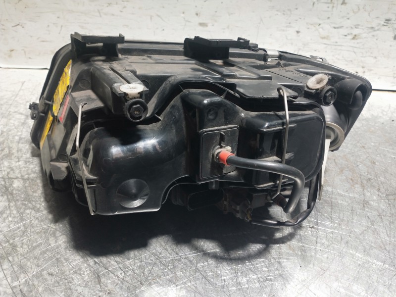 Recambio de faro derecho para audi allroad quattro (4b5) 2.5 tdi (132kw) referencia OEM IAM  5DV00776015 