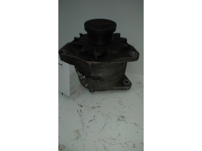 Recambio de alternador para audi 100 berlina (443) sport referencia OEM IAM 0120468070 077903015 BOSCH 