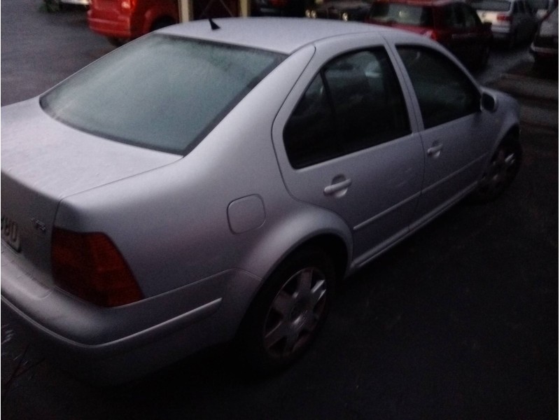 volkswagen bora berlina (1j2) del año 1999