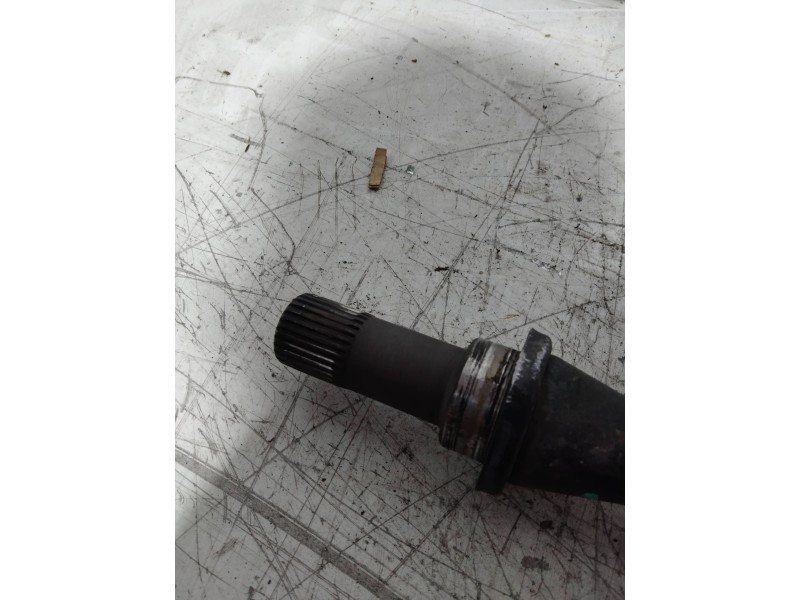 Recambio de transmision delantera derecha para kia carnival 2.9 crdi cat referencia OEM IAM   