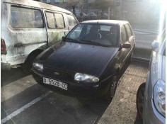 ford fiesta berlina del año 1999
