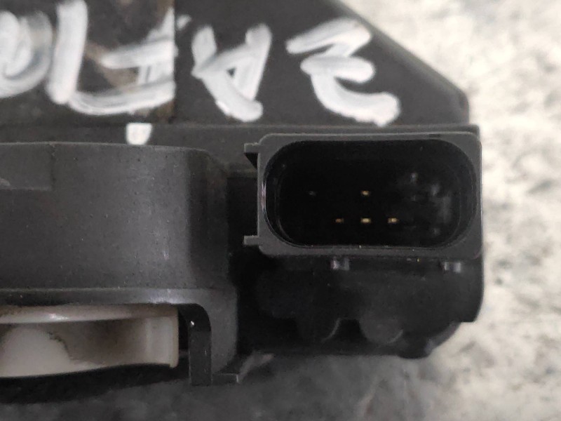 Recambio de motor cierre centralizado trasero derecho para opel zafira tourer excellence referencia OEM IAM   