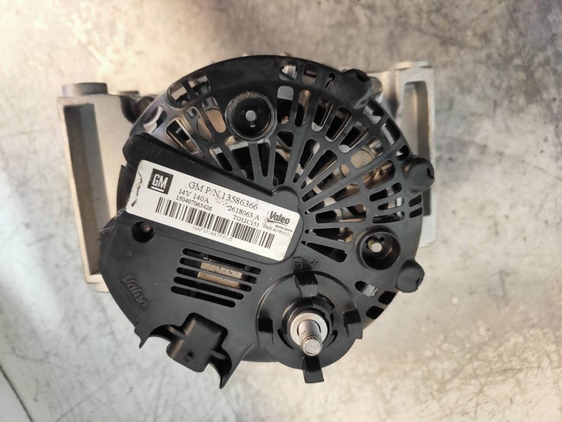 Recambio de alternador para opel zafira tourer excellence referencia OEM IAM 2618063A 13586366 TG12C155 95519901 VALEO