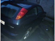 ford focus berlina (cak) del año 2000 2