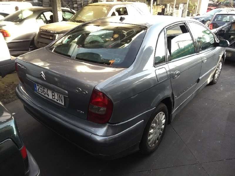 citroen c5 berlina del año 2001