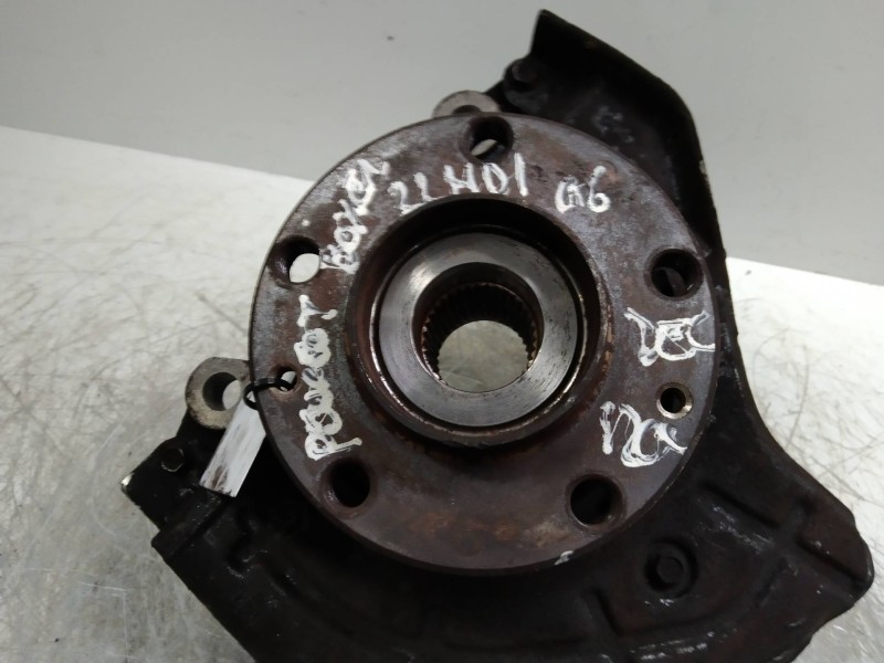 Recambio de mangueta delantera izquierda para peugeot boxer caja cerrada (bat. 3450) (333) hdi (333) referencia OEM IAM   