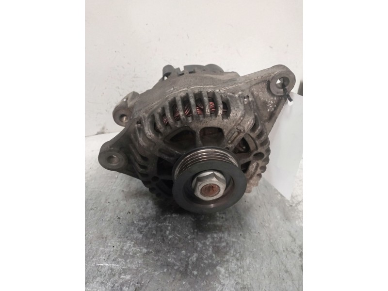 Recambio de alternador para nissan micra (k12e) acenta referencia OEM IAM 23100AX610  