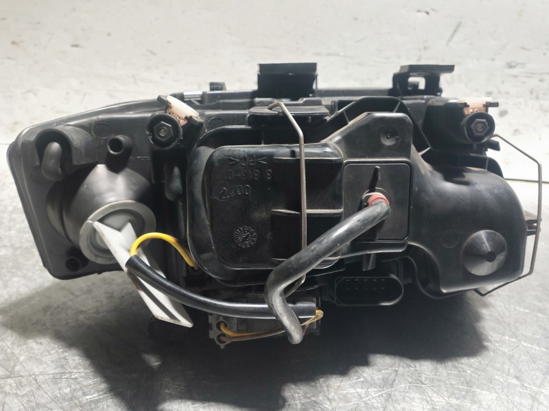 Recambio de faro izquierdo para audi a6 berlina (4b2) referencia OEM IAM 04860822 5DV00776071 