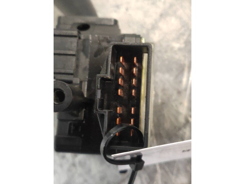 Recambio de mando limpia para kia carnival 2.9 crdi cat referencia OEM IAM 934204D100  