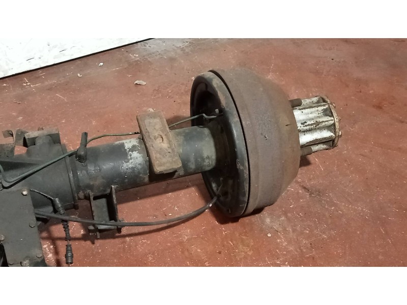Recambio de puente trasero para renault b 120.65 sofim referencia OEM IAM  RUEDA GEMELA TAMBOR