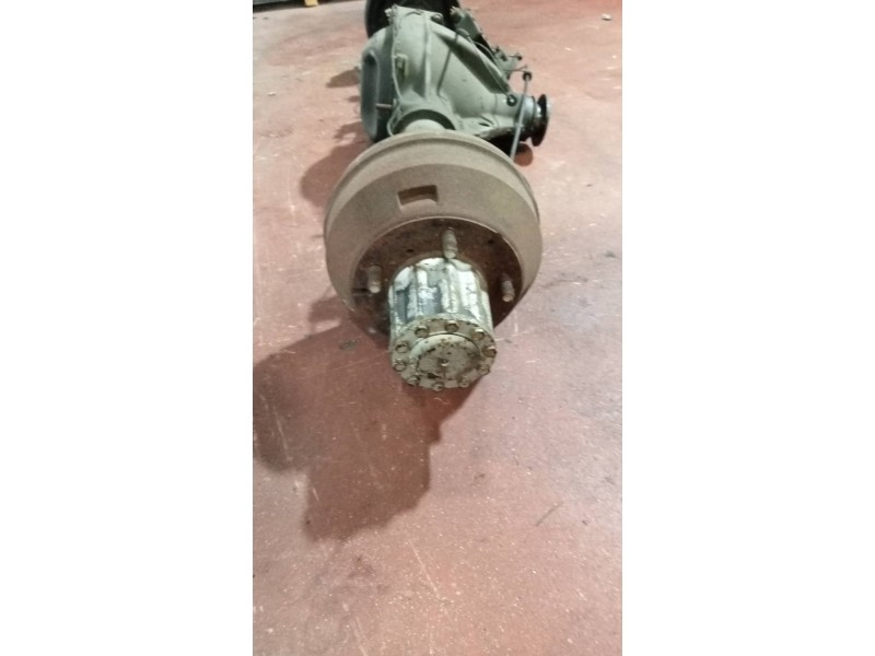 Recambio de puente trasero para renault b 120.65 sofim referencia OEM IAM  RUEDA GEMELA TAMBOR