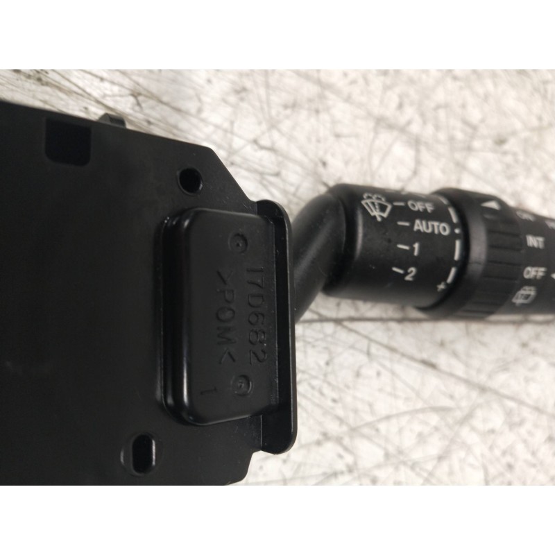 Recambio de mando limpia para mazda 5 berl. (cr) 2.0 crtd active+ (105kw) referencia OEM IAM 17D682  