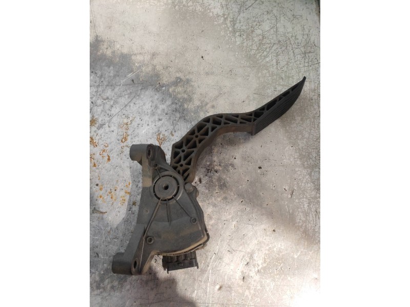 Recambio de potenciometro pedal para kia carnival 2.9 crdi cat referencia OEM IAM 327004DXXX 327004D 