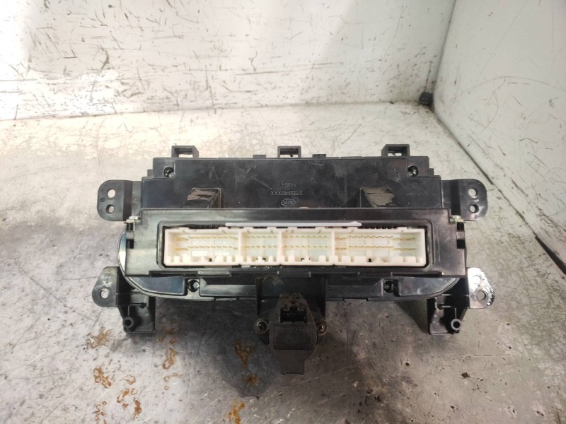 Recambio de mando calefaccion / aire acondicionado para kia carnival 2.9 crdi cat referencia OEM IAM 972504D251 20061106 