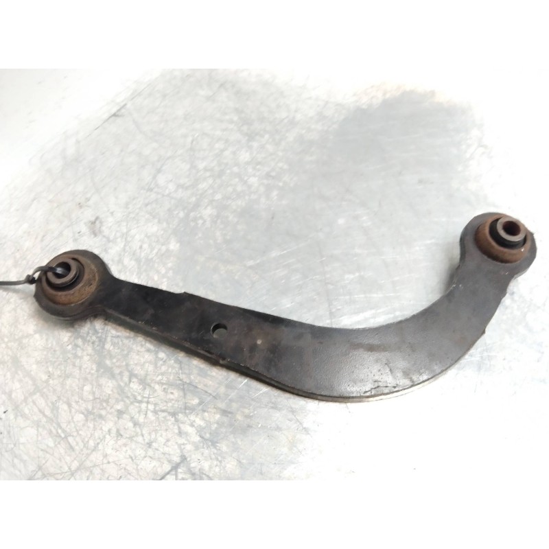 Recambio de brazo suspension inferior trasero derecho para toyota celica (t23) 1.8 16v cat referencia OEM IAM   