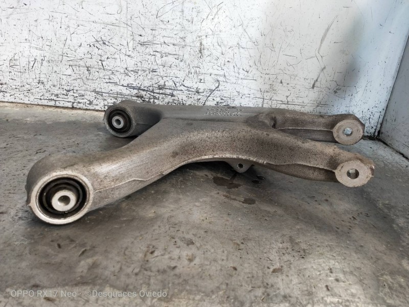 Recambio de brazo suspension inferior trasero izquierdo para audi a5 coupe (8t) 3.0 tdi quattro referencia OEM IAM 8K055311J  
