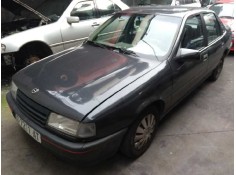 opel vectra a del año 1989