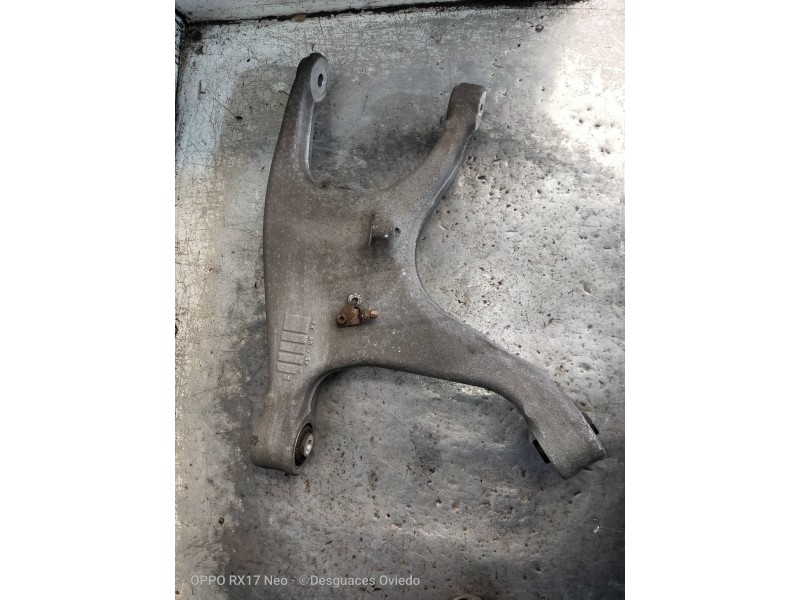 Recambio de brazo suspension inferior trasero izquierdo para audi a5 coupe (8t) 3.0 tdi quattro referencia OEM IAM 8K055311J  