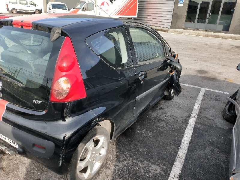 peugeot 107 del año 2009