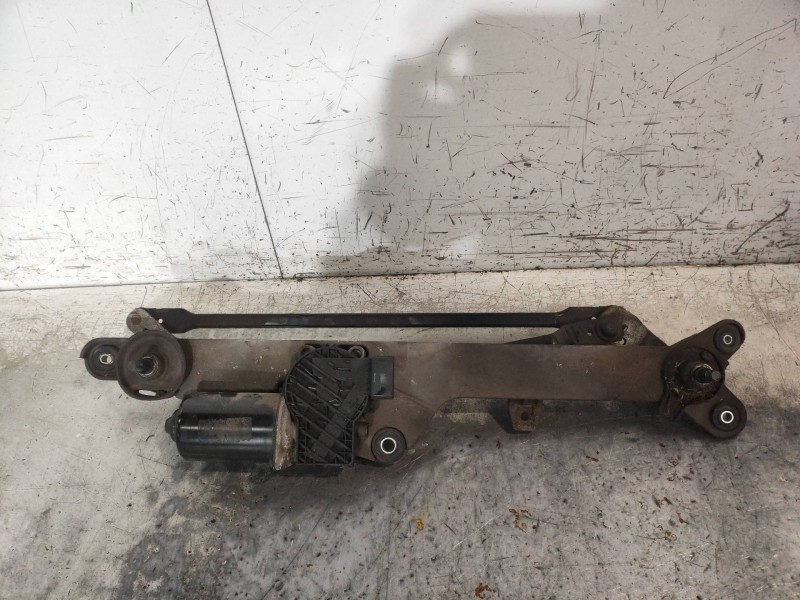 Recambio de motor limpia delantero para kia carnival 2.9 crdi cat referencia OEM IAM   