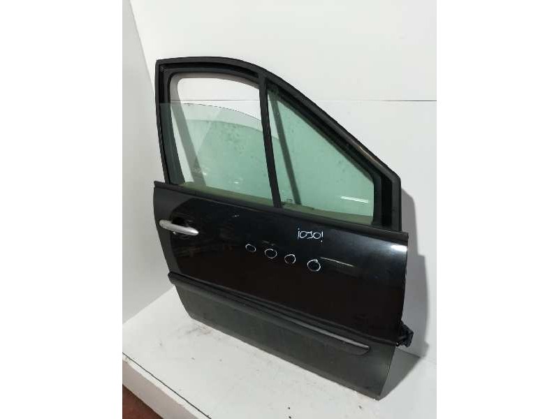 Recambio de puerta delantera derecha para renault scenic ii emotion referencia OEM IAM 7751477220  