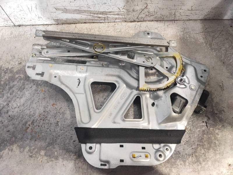 Recambio de elevalunas delantero izquierdo para kia carnival 2.9 crdi cat referencia OEM IAM 824504D010 0620200770 