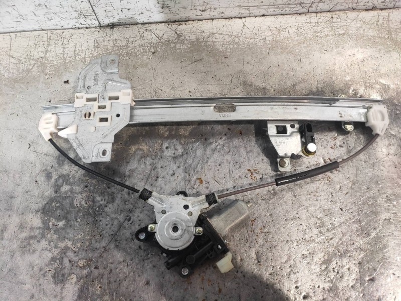 Recambio de elevalunas trasero derecho para kia carnival 2.9 crdi cat referencia OEM IAM 824604D020 2621003590 
