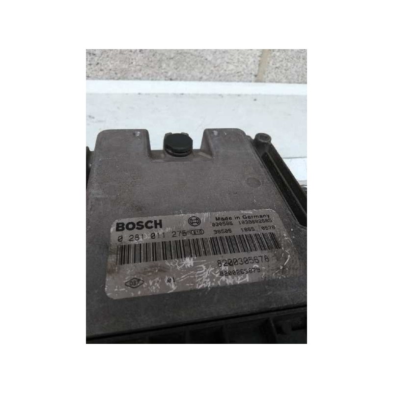 Recambio de centralita motor uce para renault megane ii classic berlina 1.9 dci diesel referencia OEM IAM 0281011275 8200305678 