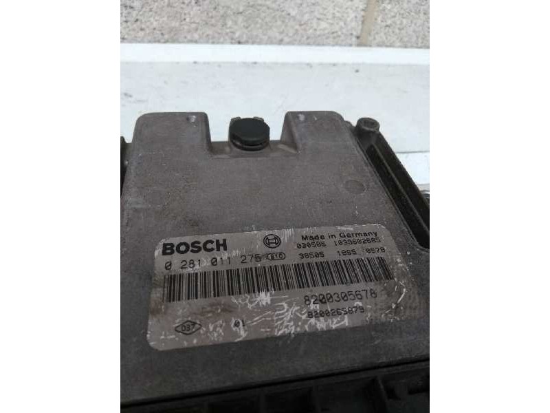 Recambio de centralita motor uce para renault megane ii classic berlina 1.9 dci diesel referencia OEM IAM 0281011275 8200305678 