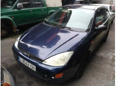 ford focus berlina (cak) del año 2000
