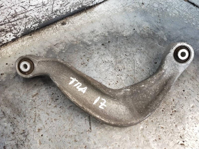 Recambio de brazo suspension superior trasero izquierdo para audi a5 coupe (8t) 3.0 tdi quattro referencia OEM IAM 8K05053323H  