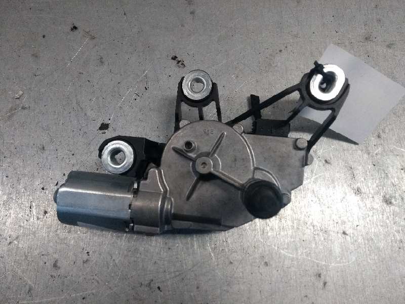 Recambio de motor limpia trasero para volkswagen polo (9n1) trendline referencia OEM IAM 0390201596 6Q6955711A 