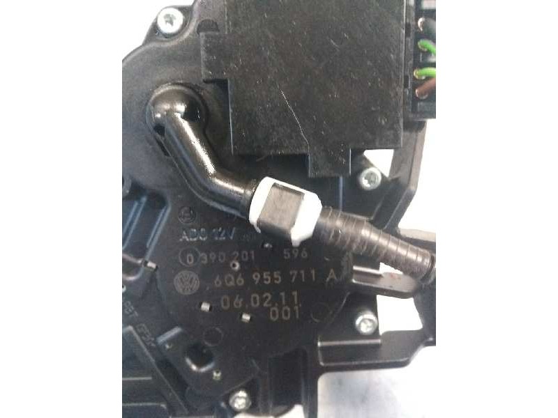 Recambio de motor limpia trasero para volkswagen polo (9n1) trendline referencia OEM IAM 0390201596 6Q6955711A 