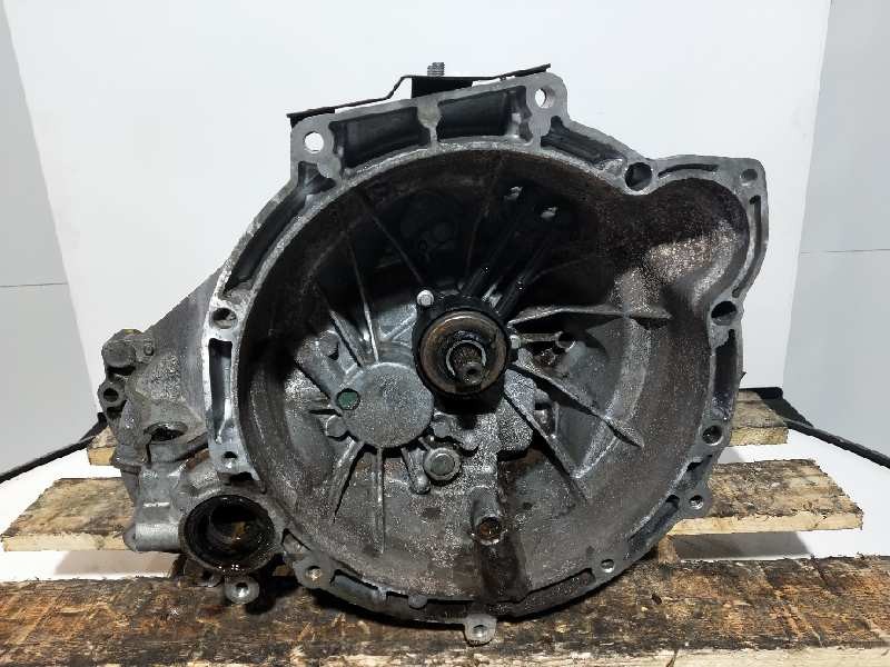 Recambio de caja cambios para ford fiesta (cb1) ambiente referencia OEM IAM 8A6R7002CA TTFD0 070709 130808